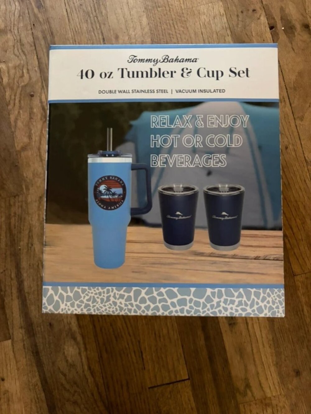 Tommy Bahama tumbler set